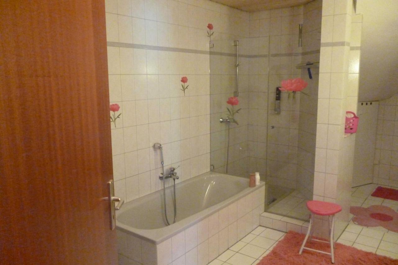 Ferienwohnung Rehgarten Momlingen Екстериор снимка